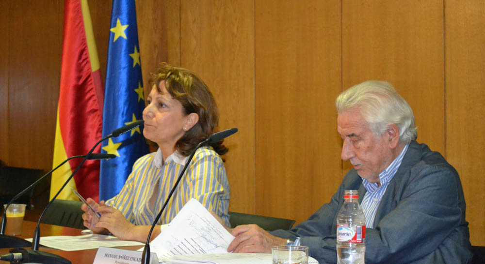 Elsa González y Manuel Núñez Encabo. Foto: FAPE